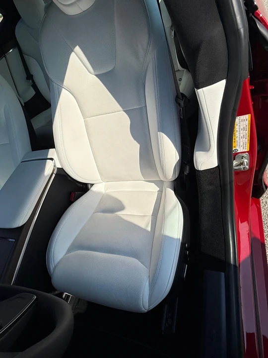2022 Tesla Model S - Image 24 of 31
