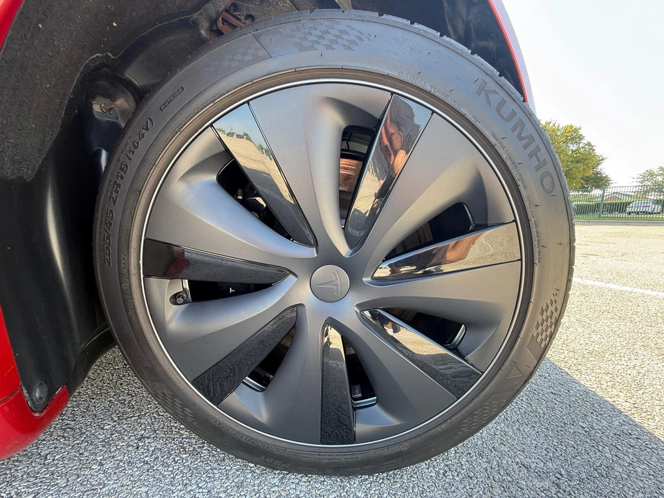 2022 Tesla Model S - Image 19 of 31