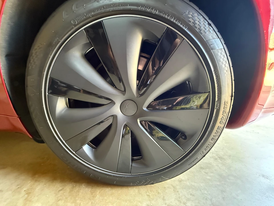 2022 Tesla Model S - Image 17 of 31