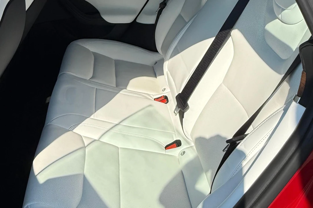 2022 Tesla Model S - Image 22 of 31