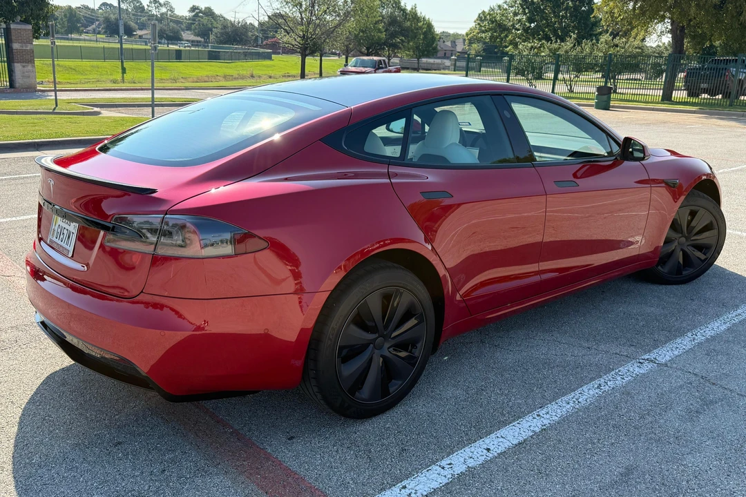 2022 Tesla Model S - Image 4 of 31