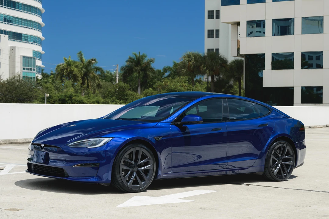 2022 Tesla Model S - Image 12 of 31