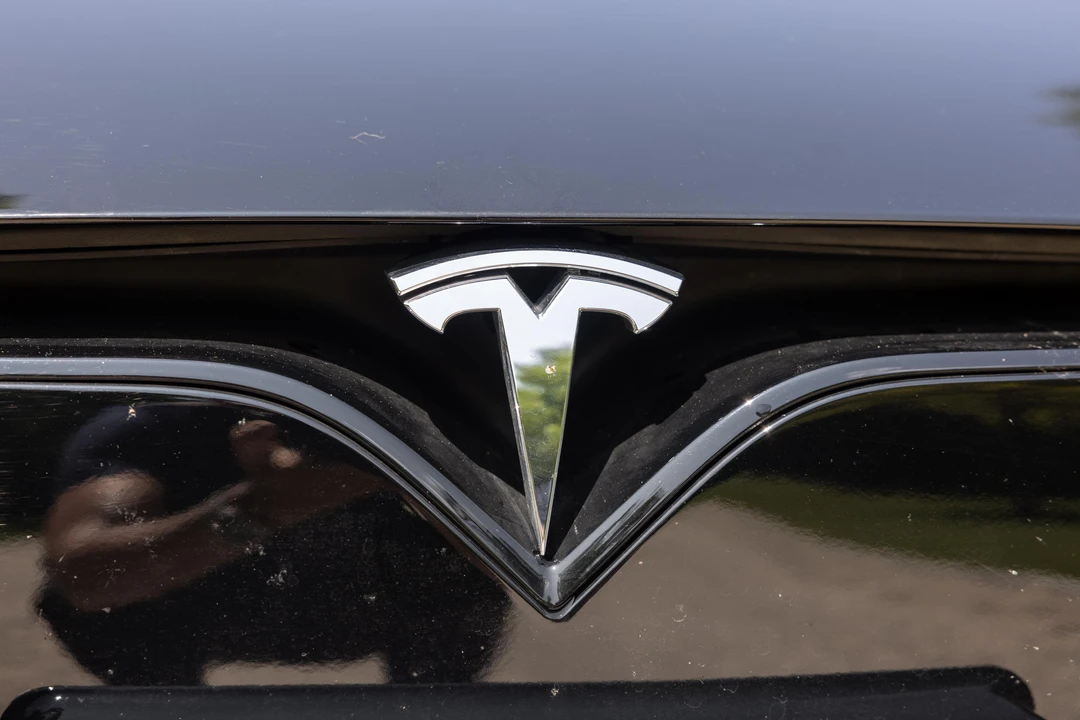 2022 Tesla Model S - Image 9 of 31