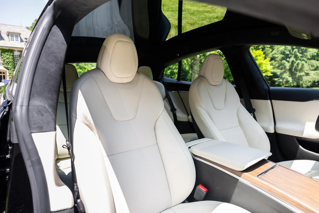 2022 Tesla Model S - Image 30 of 31