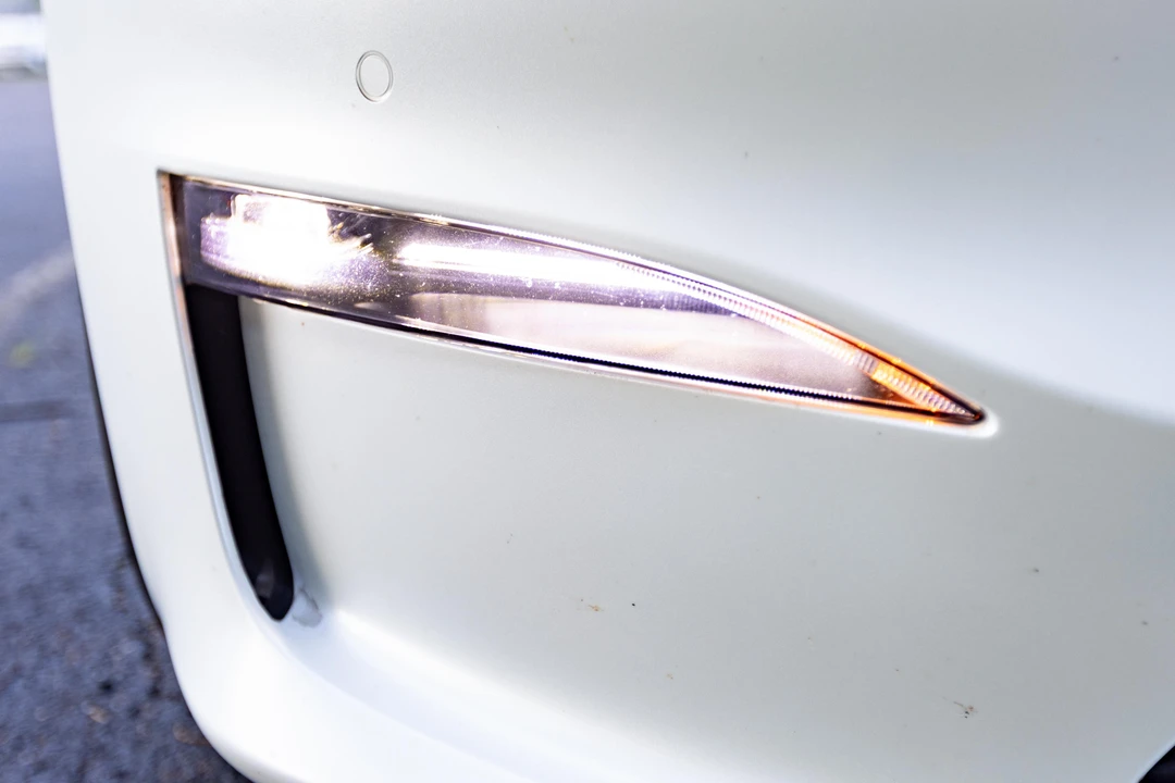 2022 Tesla Model S - Image 11 of 31