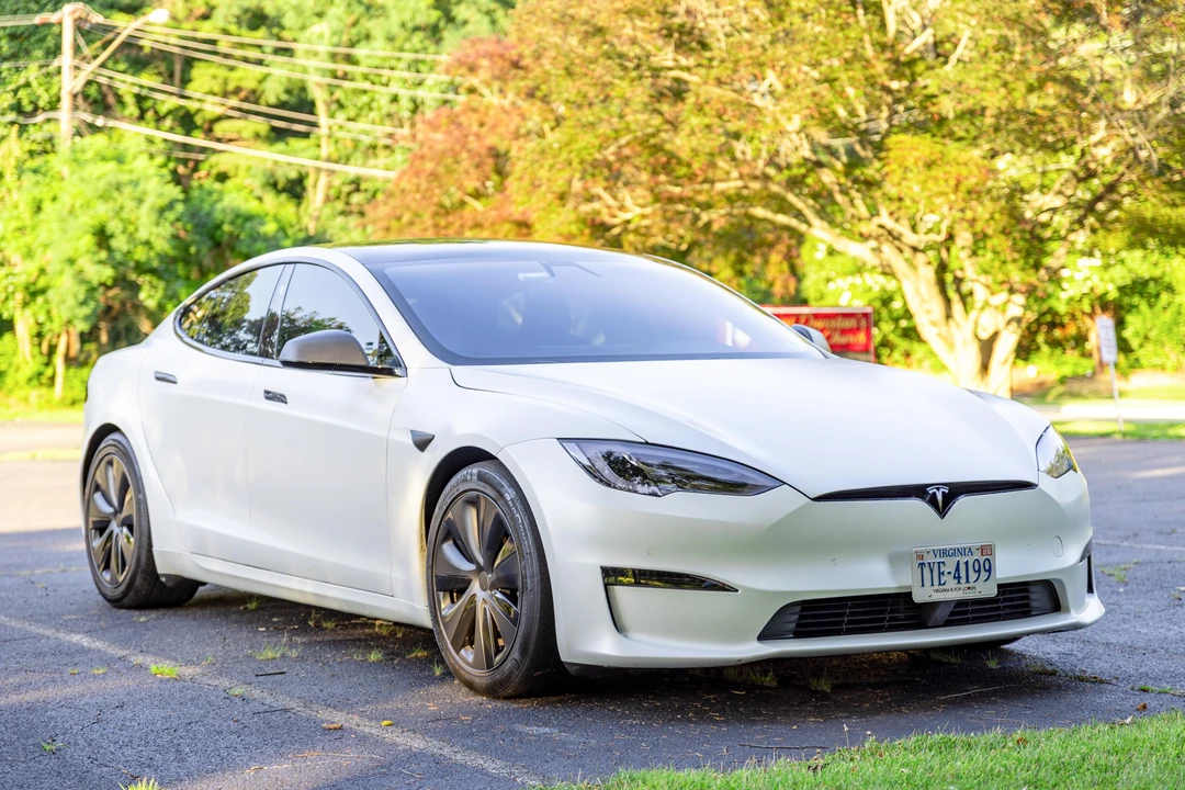 2022 Tesla Model S - Image 8 of 31