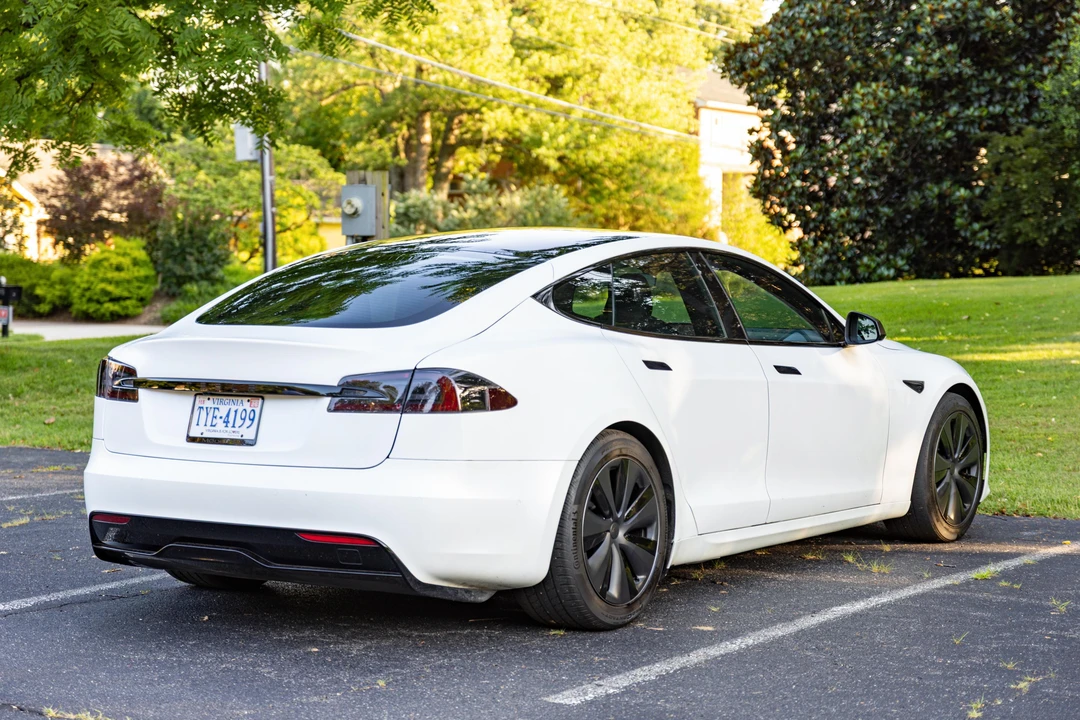 2022 Tesla Model S - Image 7 of 31