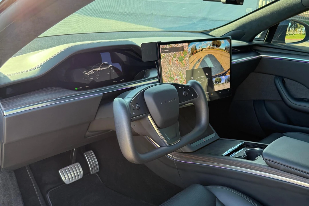 2022 Tesla Model S - Image 30 of 31