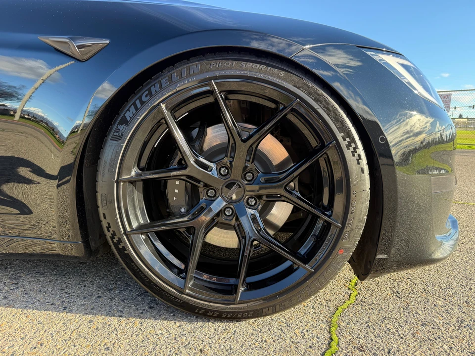 2022 Tesla Model S - Image 29 of 31