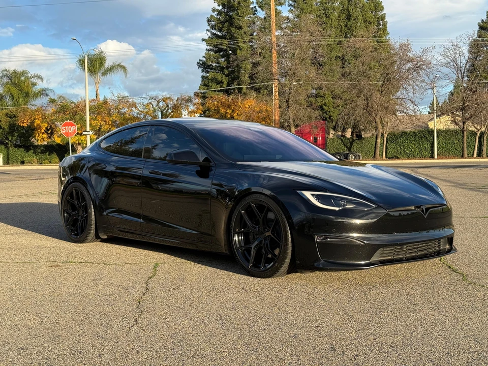 2022 Tesla Model S - Image 9 of 31