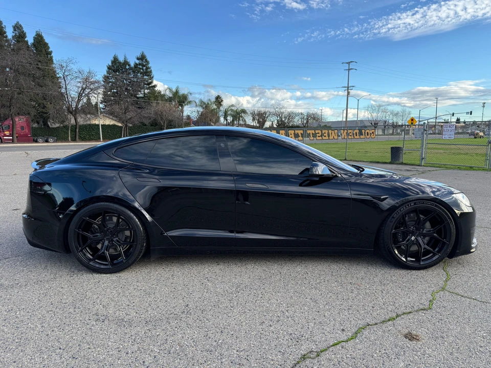 2022 Tesla Model S - Image 16 of 31