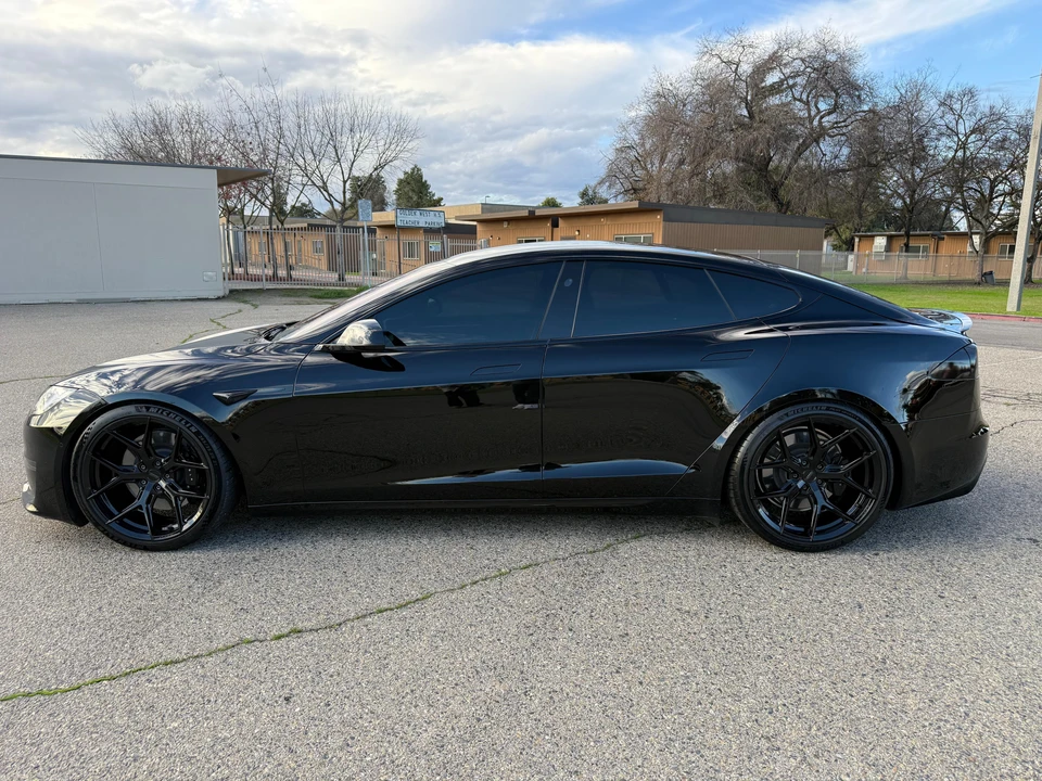 2022 Tesla Model S - Image 14 of 31