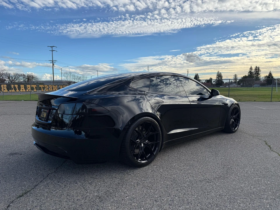 2022 Tesla Model S - Image 15 of 31
