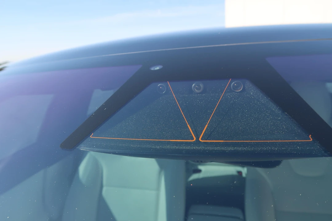 2022 Tesla Model S - Image 20 of 31