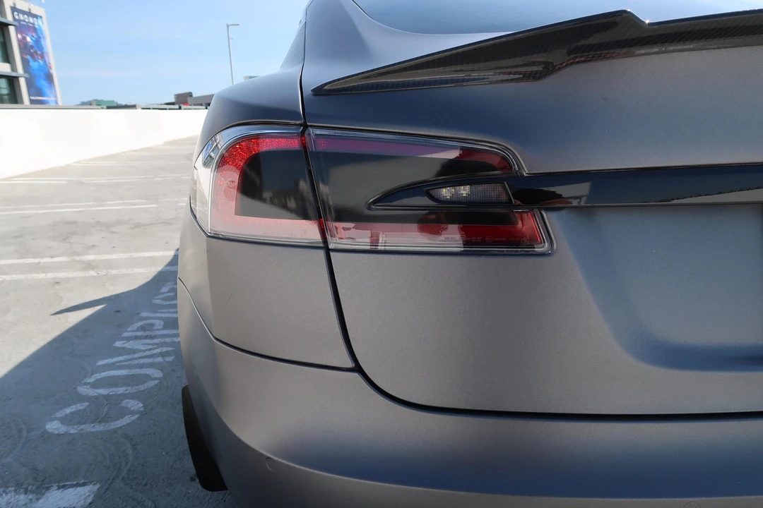 2022 Tesla Model S - Image 25 of 31