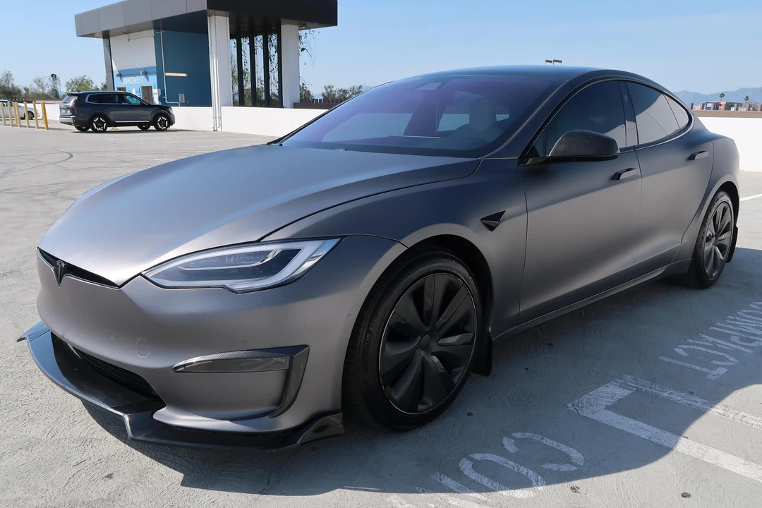 2022 Tesla Model S - Image 8 of 31