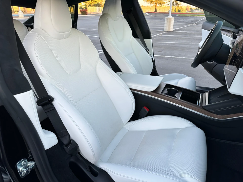 2022 Tesla Model S - Image 19 of 31