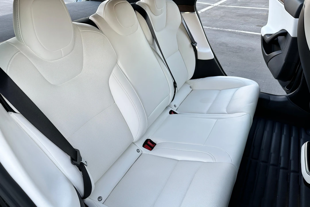 2022 Tesla Model S - Image 16 of 31