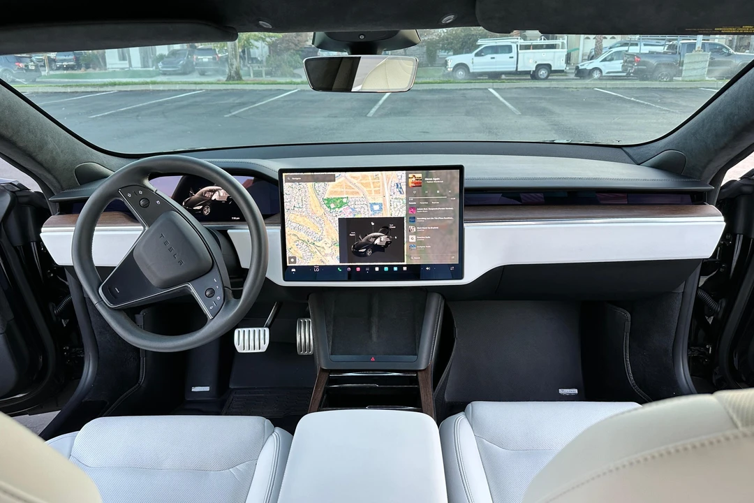 2022 Tesla Model S - Image 14 of 31