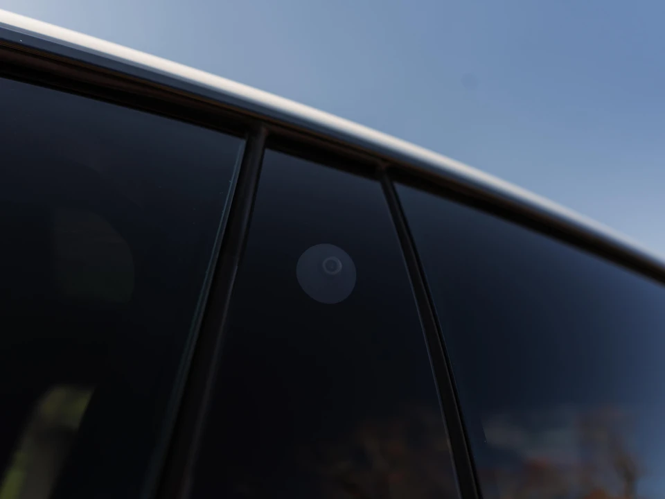 2022 Tesla Model S - Image 26 of 31
