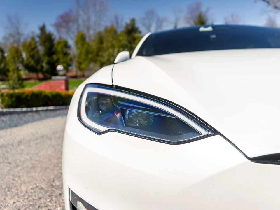 2022 Tesla Model S - Image 21 of 31
