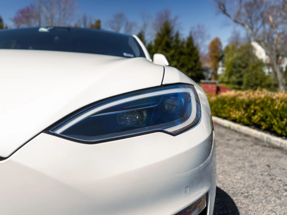 2022 Tesla Model S - Image 23 of 31