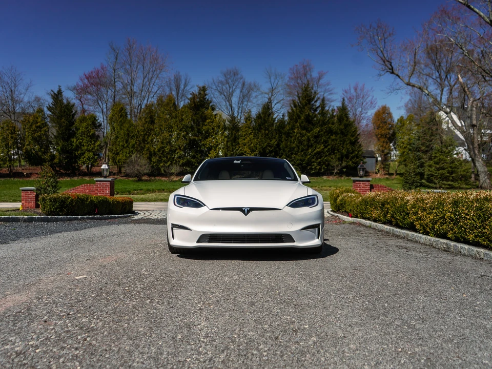 2022 Tesla Model S - Image 7 of 31