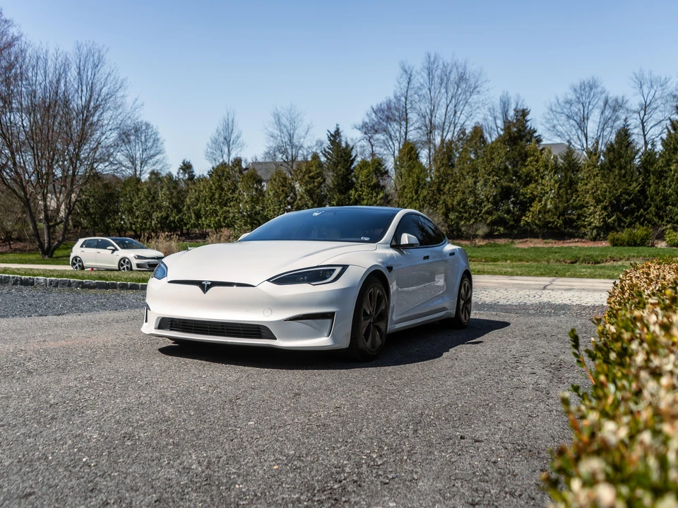 2022 Tesla Model S - Image 8 of 31