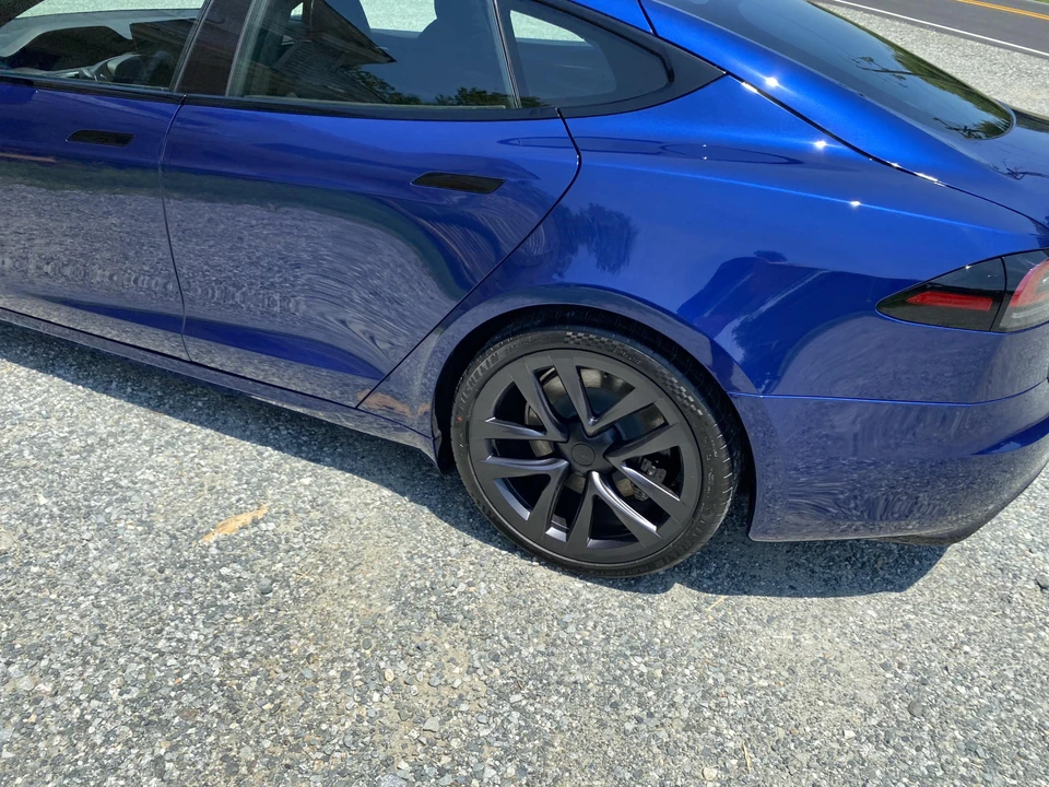 2022 Tesla Model S - Image 27 of 31
