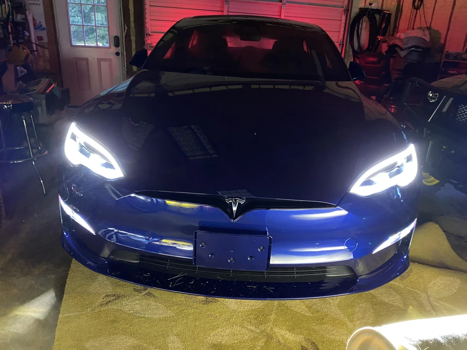 2022 Tesla Model S - Image 7 of 31