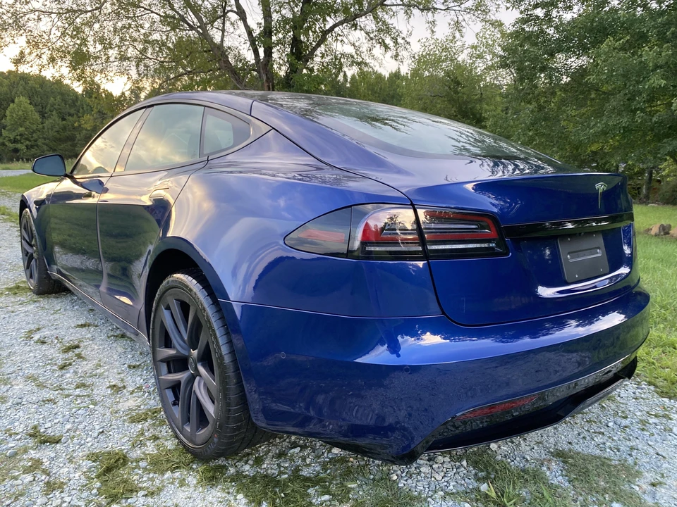 2022 Tesla Model S - Image 14 of 31