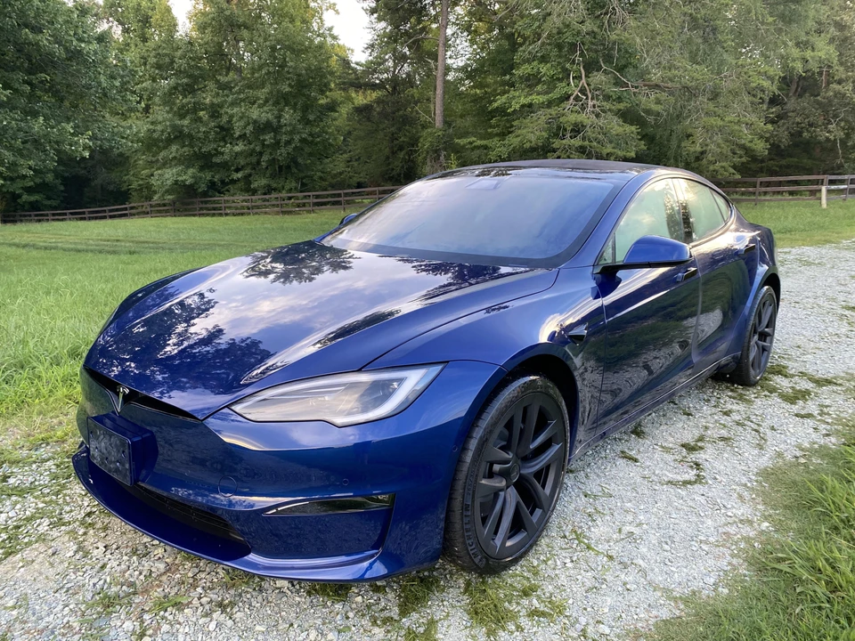 2022 Tesla Model S - Image 9 of 31