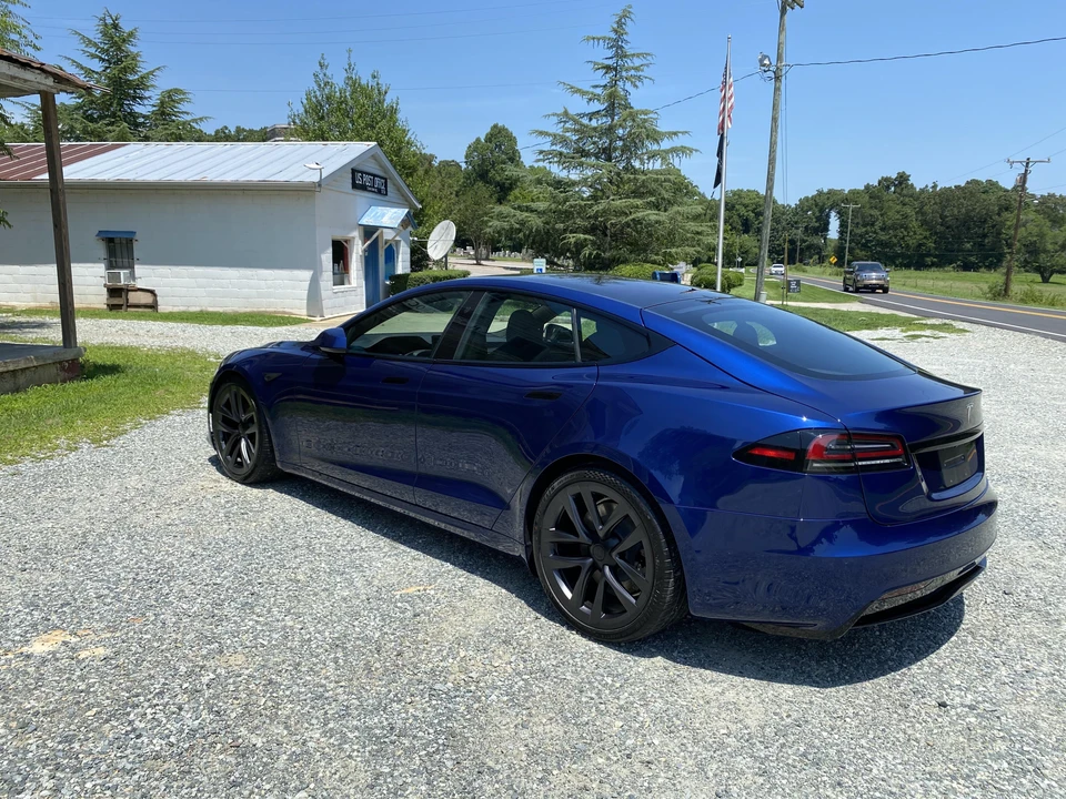 2022 Tesla Model S - Image 12 of 31