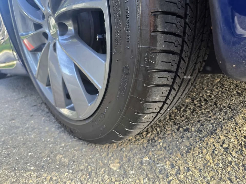 2022 Tesla Model S - Image 15 of 19