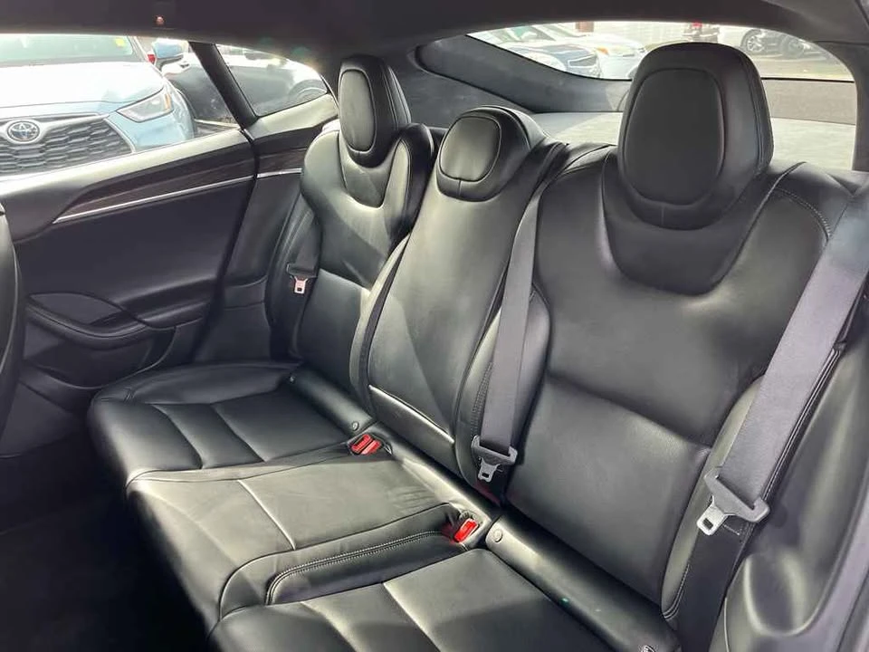 2022 Tesla Model S - Image 9 of 12