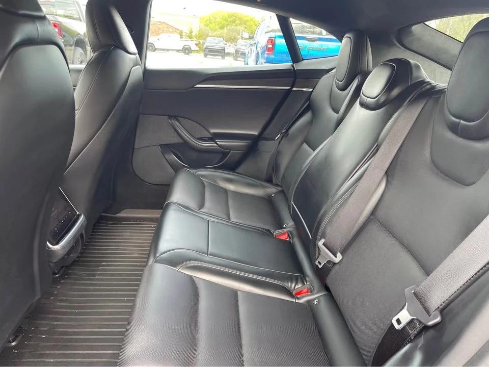 2022 Tesla Model S - Image 8 of 10