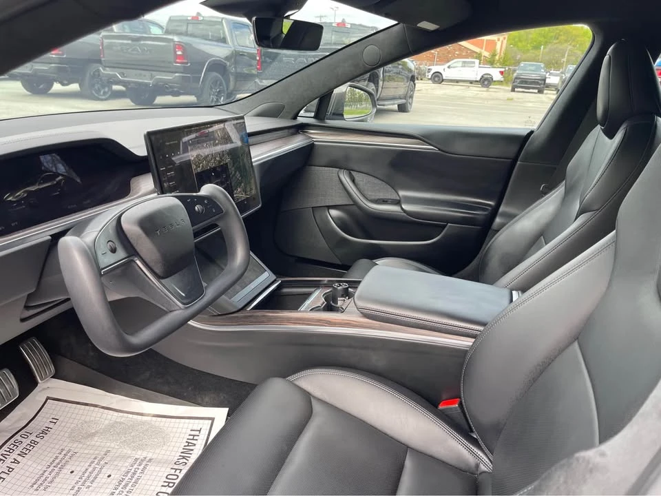 2022 Tesla Model S - Image 5 of 10