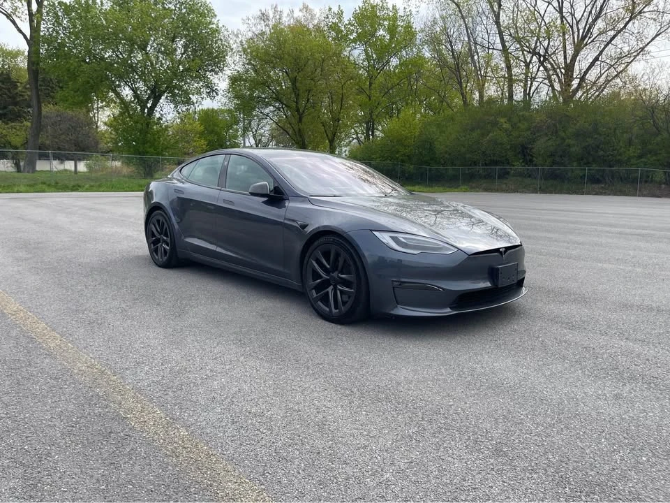 2022 Tesla Model S - Image 4 of 10