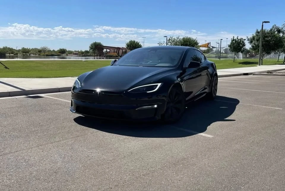 2022 Tesla Model S - Image 2 of 12