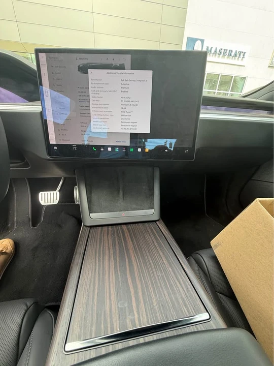 2022 Tesla Model S - Image 12 of 20