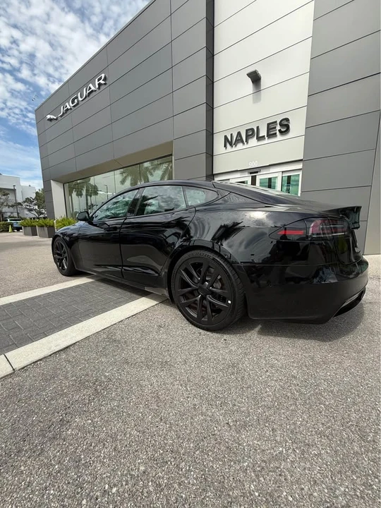 2022 Tesla Model S - Image 7 of 20