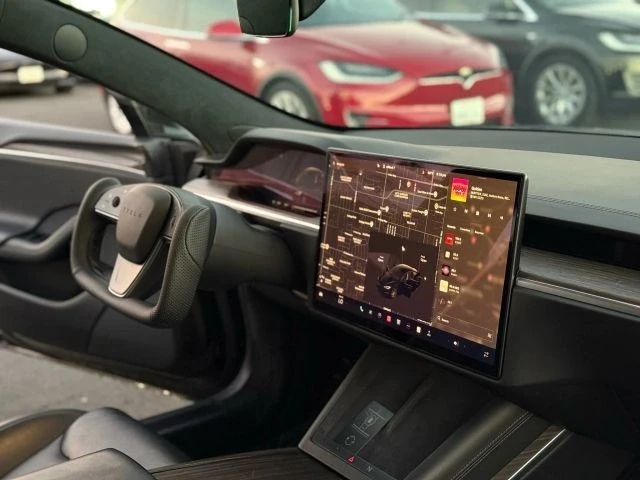 2022 Tesla Model S - Image 14 of 21
