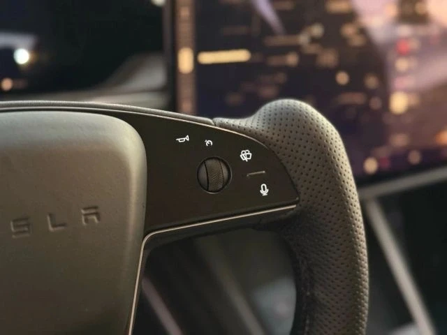 2022 Tesla Model S - Image 21 of 21