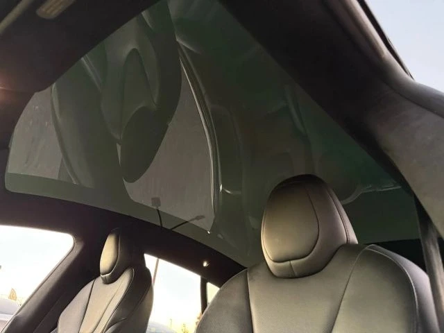 2022 Tesla Model S - Image 19 of 21