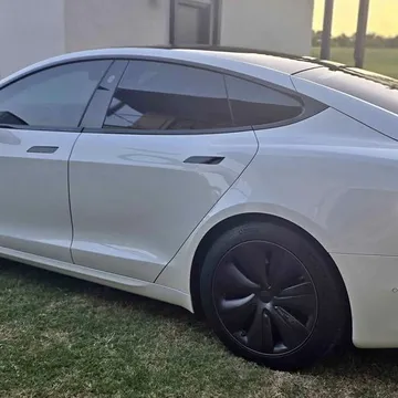 2022 Tesla Model S Long Range Sedan 4D