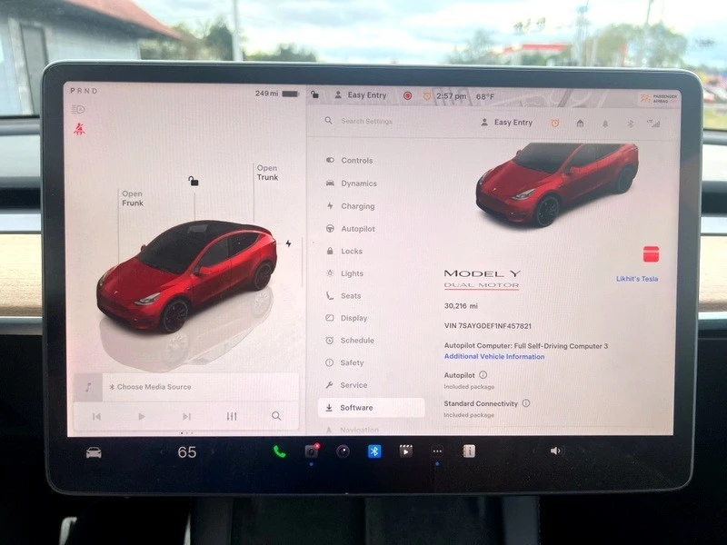 2022 Tesla Model S - Image 19 of 21