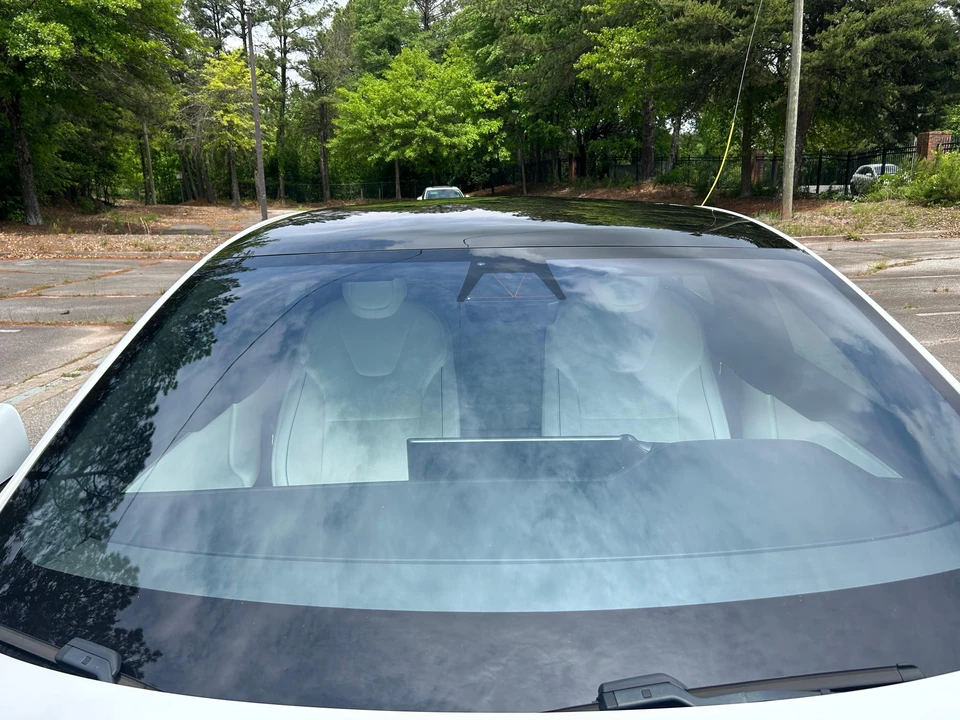 2022 Tesla Model S Plaid - Image 22 of 31