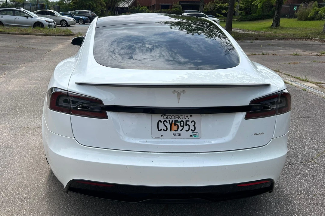 2022 Tesla Model S Plaid - Image 5 of 31