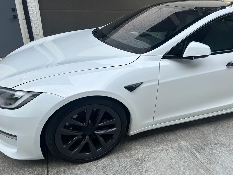 2022 Tesla Model S Plaid - Image 21 of 31