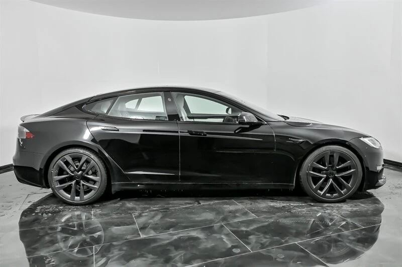 2022 Tesla Model S Plaid - Image 13 of 21